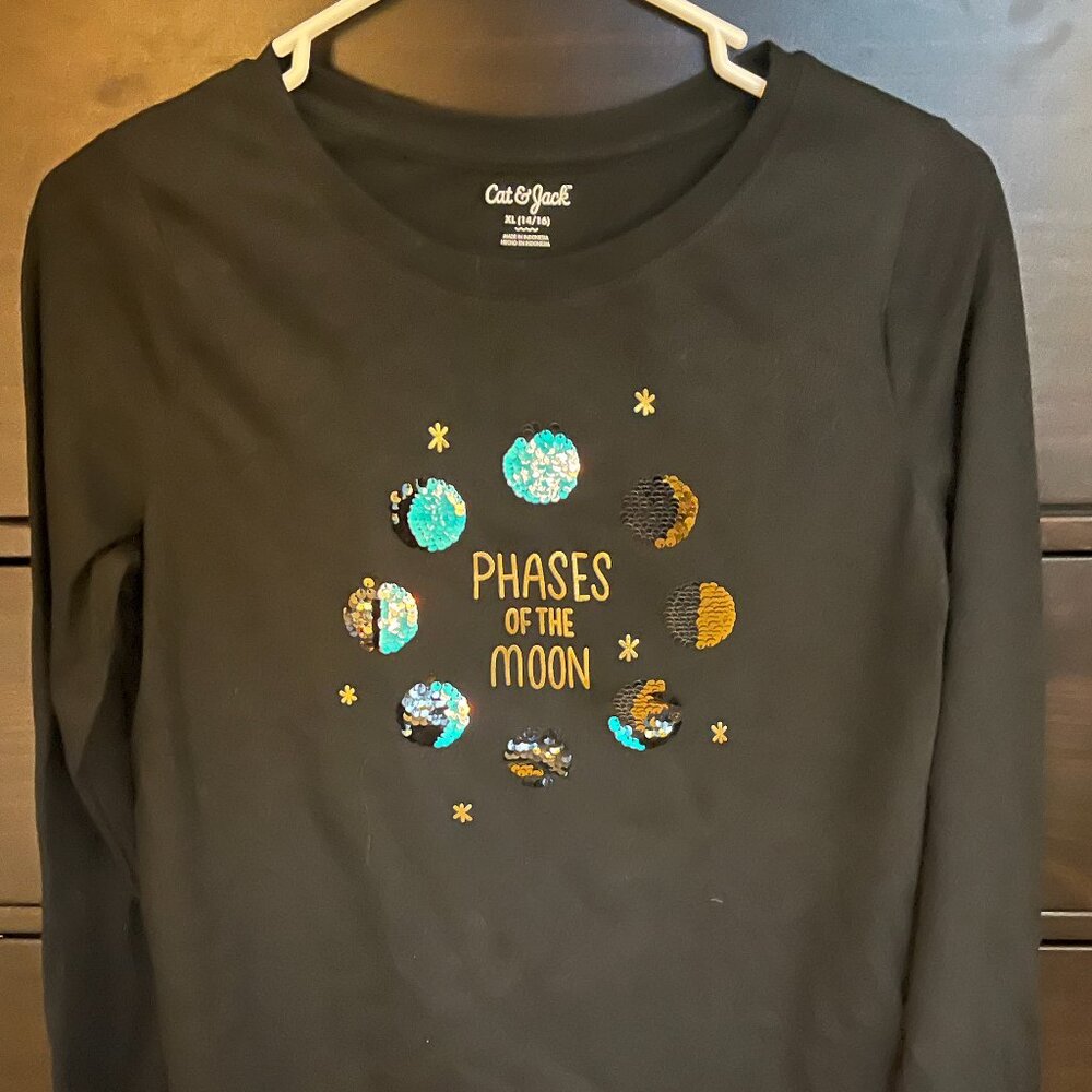 NWT Long-sleeved T-shirt